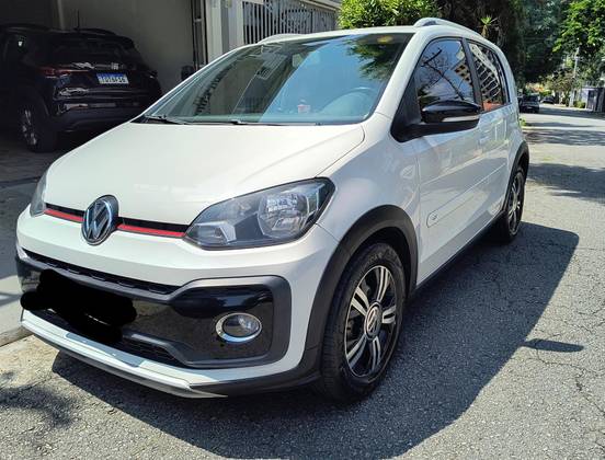 VOLKSWAGEN UP 1.0 170 TSI TOTAL FLEX XTREME 4P MANUAL